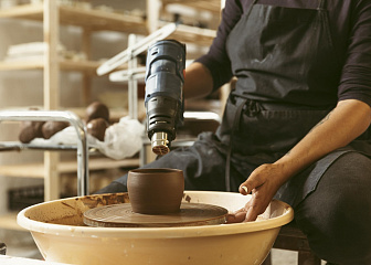 Изготовитель формодержателей